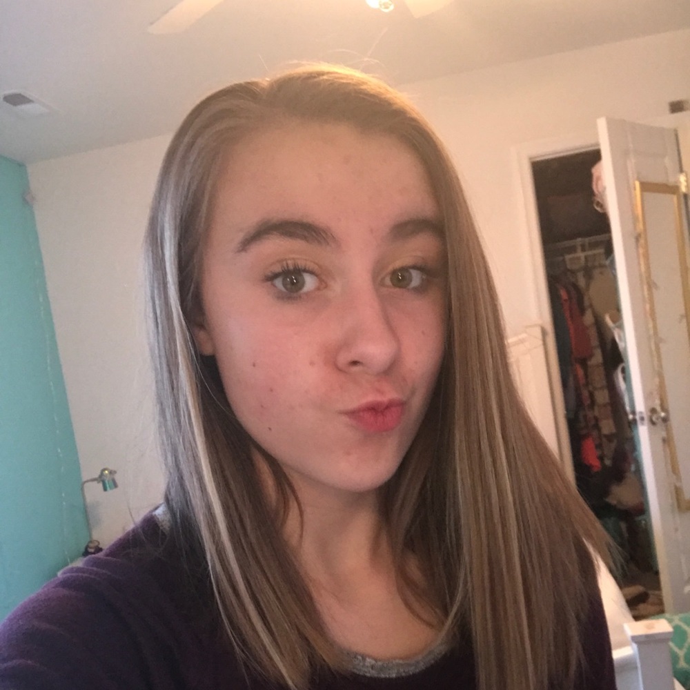 Meet your Posher, Amber